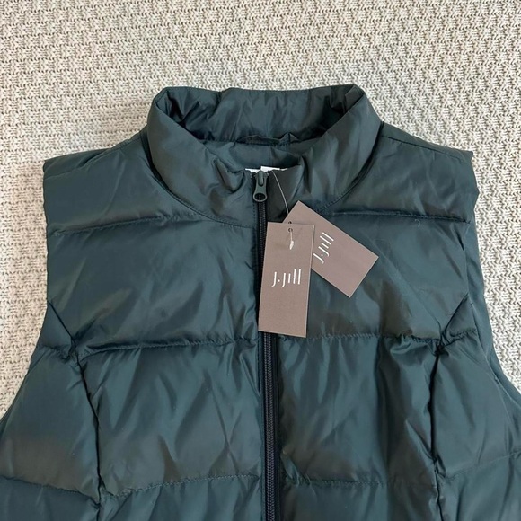 NWT J. Jill Dark Green Quilted Down Vest - Picture 2 of 11